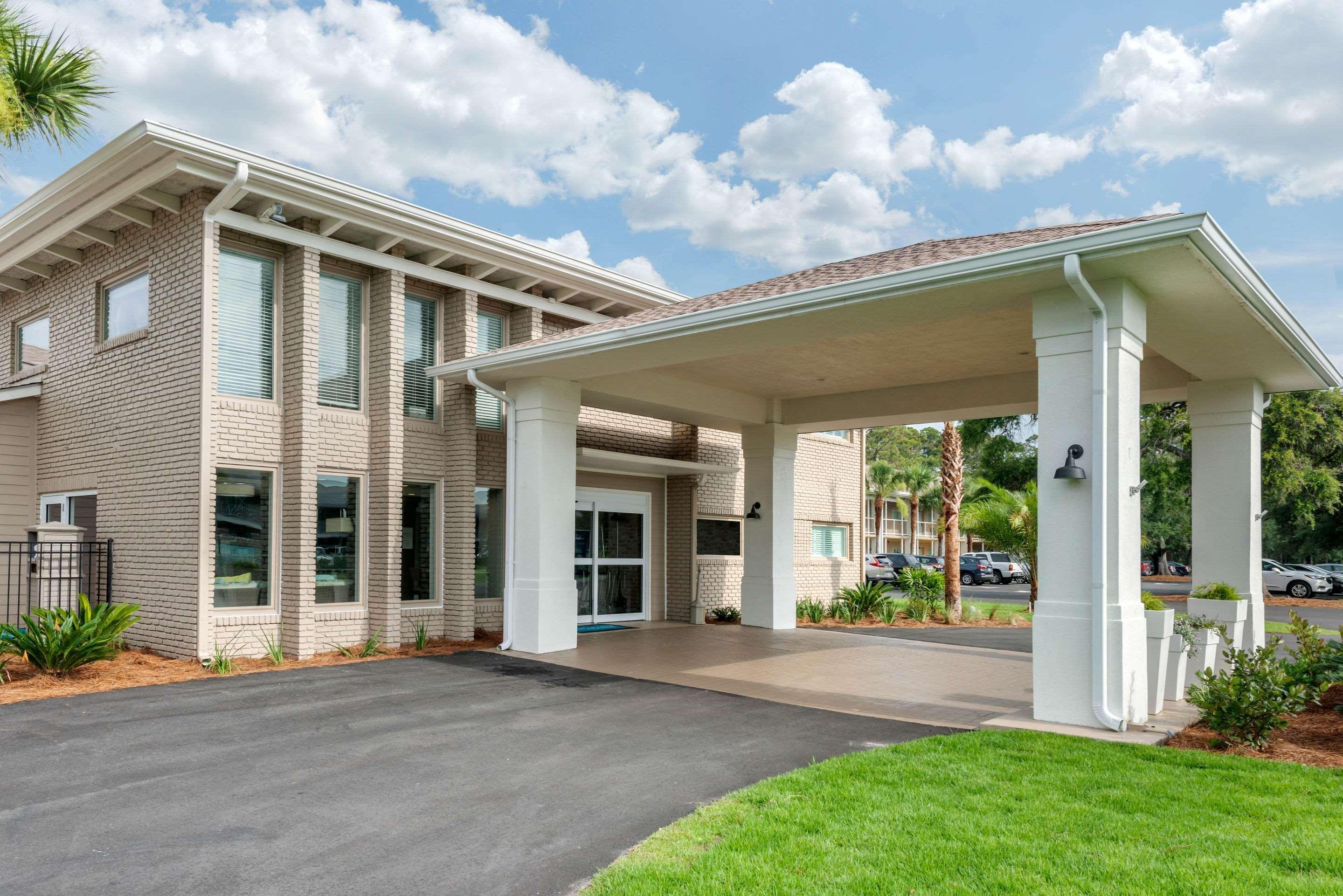 Seafarer Inn & Suites, Ascend Hotel Collection ジキル島 エクステリア 写真