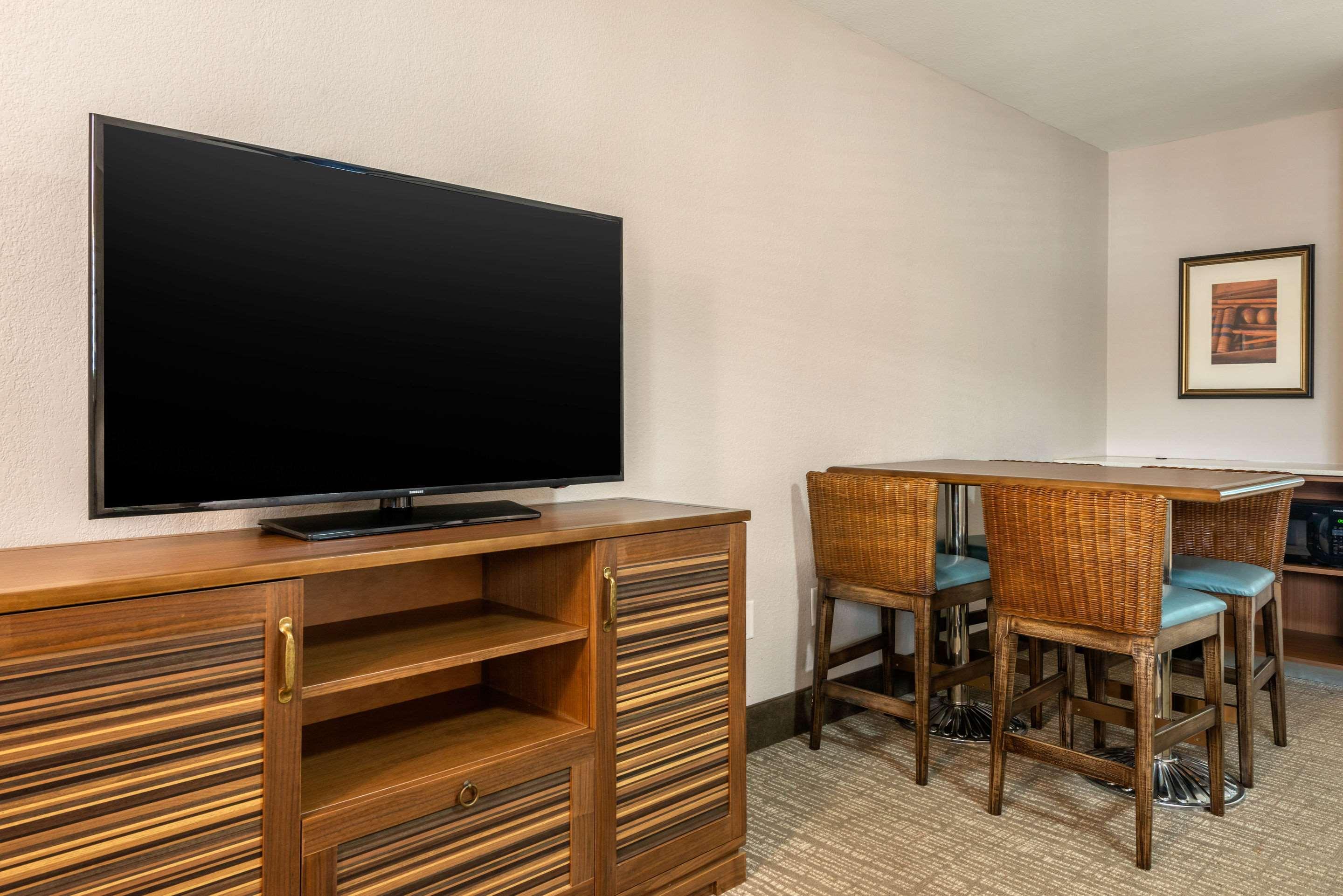 Seafarer Inn & Suites, Ascend Hotel Collection ジキル島 エクステリア 写真