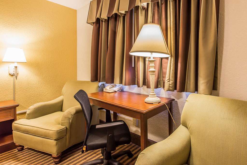 Seafarer Inn & Suites, Ascend Hotel Collection ジキル島 部屋 写真